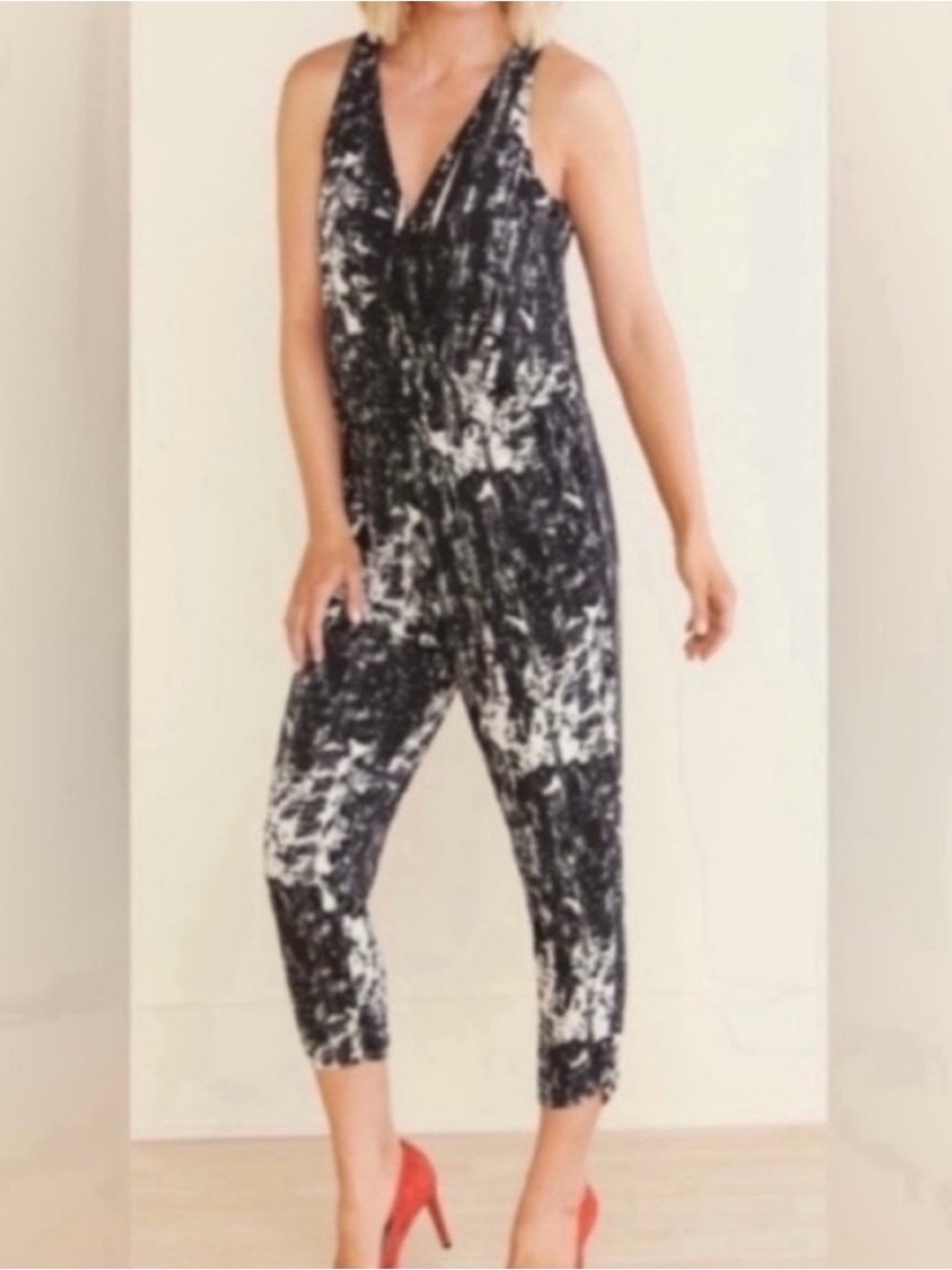 Evereve Peyton Jensen Ludlow Surplice Jumpsuit